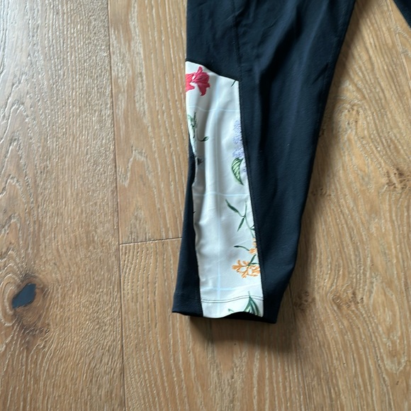 Tuckernuck Sport High Rise Compression Leggings Size  XXL - Picture 2 of 7